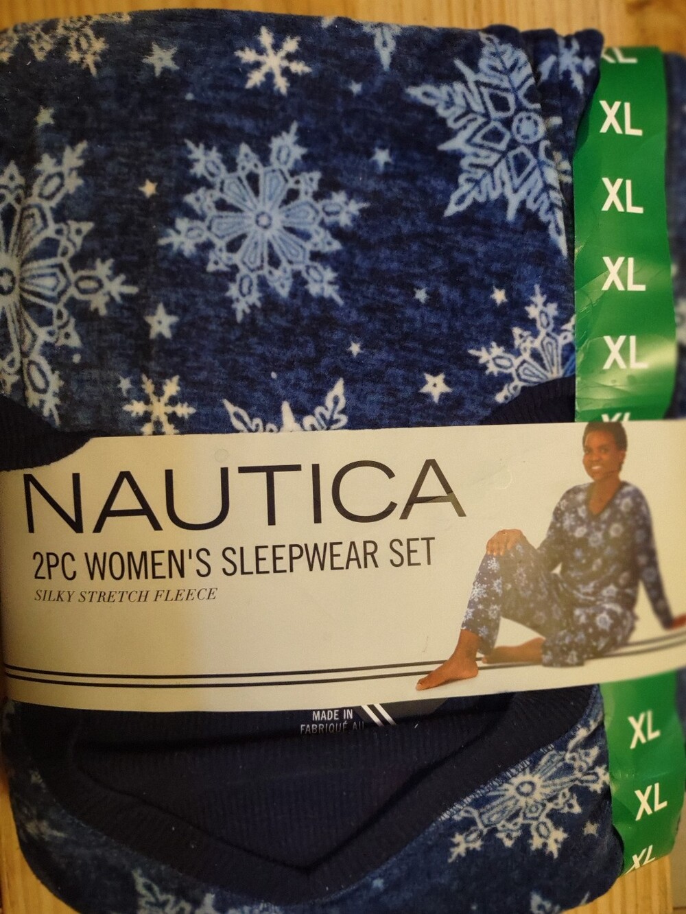 Nautica Women's Snowflake 2-Piece Set